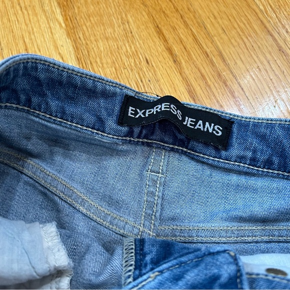 Express Jeans Shorts Womens 0 Blue Denim Distressed Ripped - Picture 3 of 6